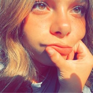 Meet your Posher, Mavi